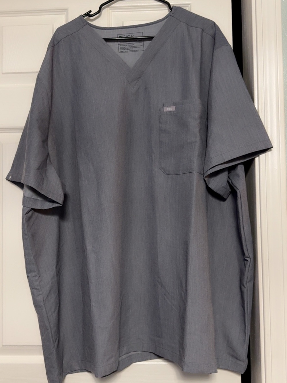 🩶 FIGS Scrub Top – 6XL –Gray 🩶